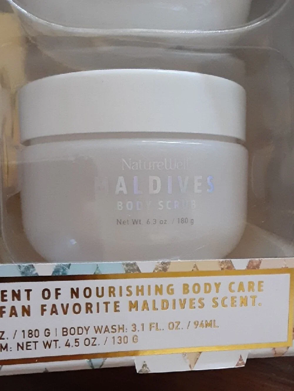 NatureWell Maldives Retreat Kit - White & Cream Bath Set